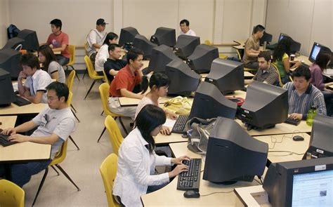 Computer Lab | July 2006 - Unlike the last picture in my pho… | Flickr
