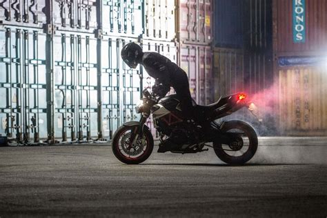 Una histórica marca de motos italiana está a punto de renacer y su primera moto será una naked