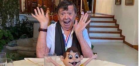 ¿inmortal Conoce La Foto De Famosos Donde El único Vivo Es Chabelo