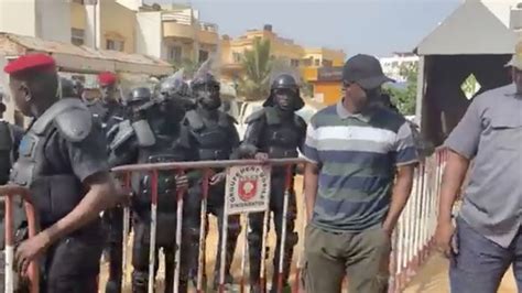 Cité Keur Gorgui Laccès au domicile de Sonko encore barricadé par les