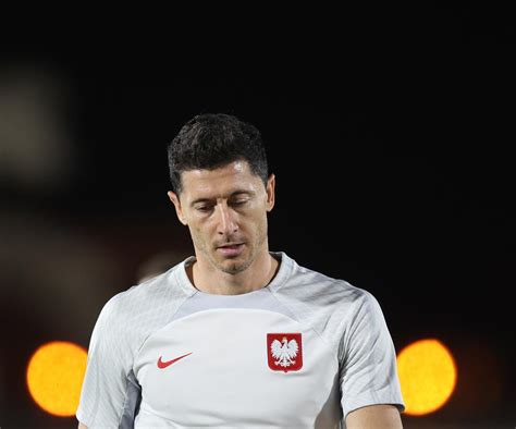 Robert Lewandowski Wkurzy Si Nie Na Arty To Zachowanie Pi Karza Nie