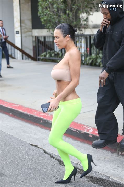 Bianca Censori Biancacensori Official Nude Leaks Photo TheFappening