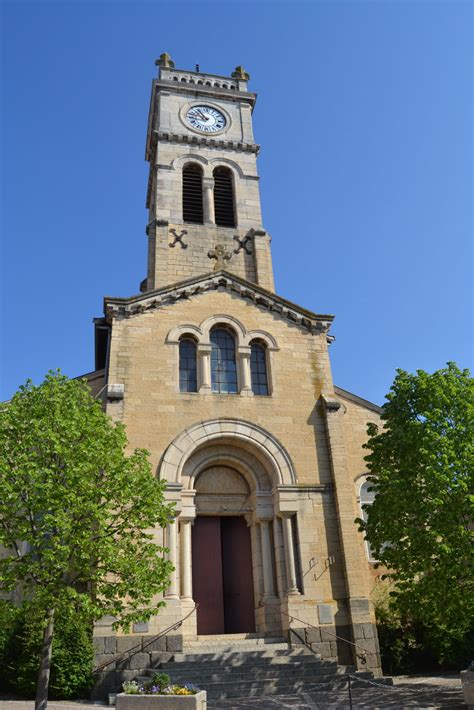 Ouest lyonnais monts du Lyonnais À Grézieu la Varenne des vestiges d