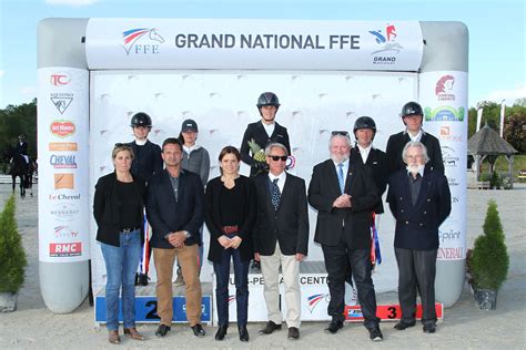 GN FFE De CSO De Tours Pernay 37 L Ecurie Meyer Selles Jeunes