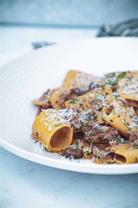 Pasta med oksemørbrad svampe og cognac Artofit