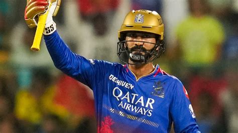 Dinesh Karthik Becomes 3rd Player After Dhoni Rohit To Play 250 Ipl