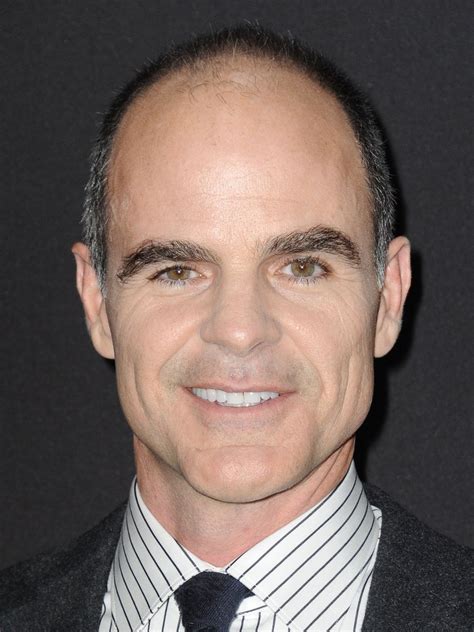 Michael Kelly Biography Height And Life Story Super Stars Bio