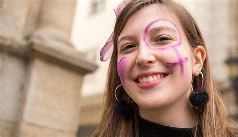 Qué es la economía feminista Amigas de la Tierra