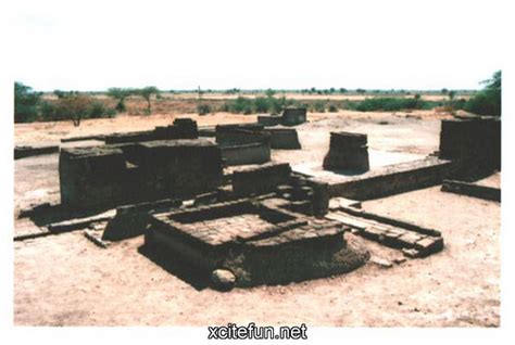 Lothal Ancient City - Gujarat India - XciteFun.net