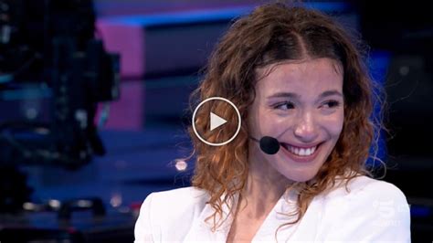 VIDEO Amici News Che Fine Ha Fatto Serena Carella La Nuova Vita