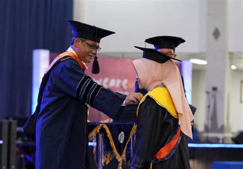 Wisudawan Harus Bangga Jadi Lulusan Uad Ini Alasannya