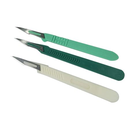 Disposable Carbon Steel Sterile Surgical Scalpel Blade With Plastic