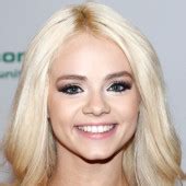 Emely Kopf Nackt Bilder Onlyfans Leaks Playboy Fotos Sex Szene