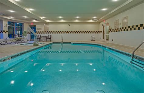 Hotel Amenities - Hilton Garden Inn Cleveland Airport