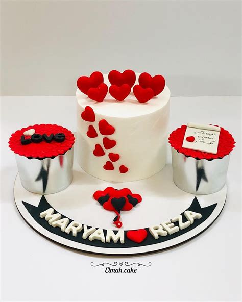 9 Happy Wedding Anniversary Cake Images In White For Pure Elegance