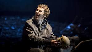 “Hamlet” Starring Benedict Cumberbatch | Review of the 2015 National Theatre Live Production ...