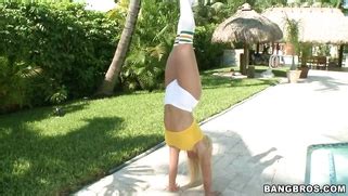 Nikki Delano Working Out And Demonstrating Her Big Round Ass Outdoor Porn Movies Movs