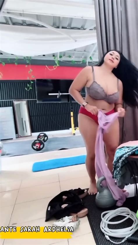 MARLBOROQUEENSEX SARAH ARDHELIA BIKINI V2