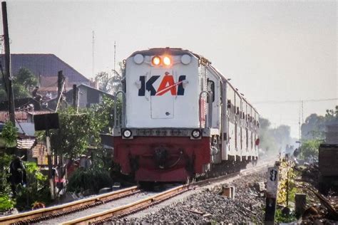 Kereta Api Sri Lelawangsa Jadwal Rute Dan Harga Tiket Terbaru Di