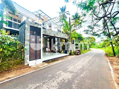 Luxury House For Sale Thalawathugoda Ikman