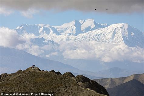 British climbing legend Noel Hanna, 56, who summitted Everest 10 times ...