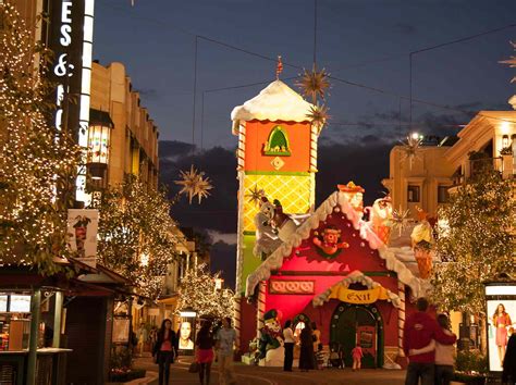 Things to Do for Christmas in Los Angeles