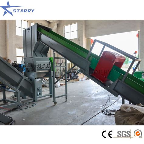 Recycling Plastic Crusher Machine Waste Plastic Pet Bottle Crushing