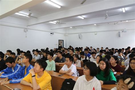 物理与电子科学学院