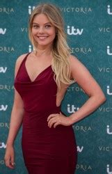 Nell Hudson Nude Celebrities Forum Famousboard