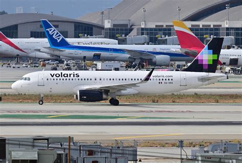 XA VRA XA VRA Airbus A320 233 Volaris Los Angeles Intl Flickr