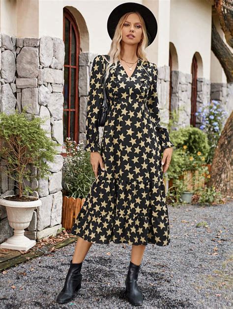 Shein Frenchy Vestido Con Estampado De Estrella De Cuello Cruzado Bajo