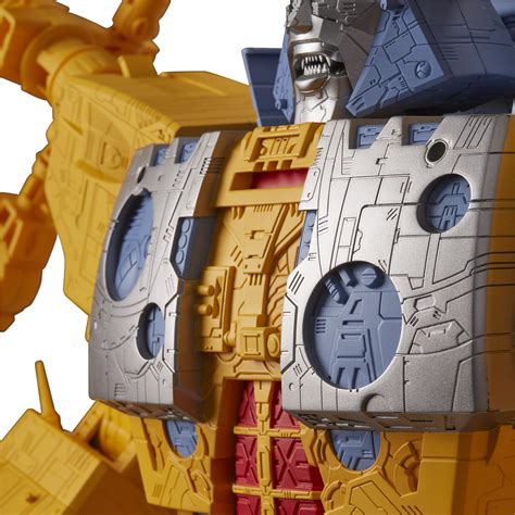 Hasbro Is Crowdfunding a Massive $575 Transformers Unicron Figure