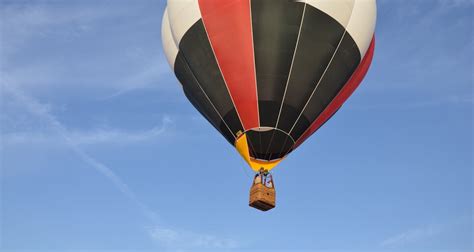 DELUXE FLIGHT & GOURMET BREAKFAST - Hot Air Dubai Balloon