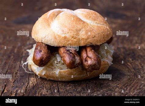 Bratwurst Bun Hi Res Stock Photography And Images Alamy