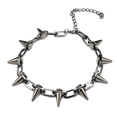 New Punk Gothic Harajuku Handmade Choker Necklace Spike Rivet Necklace Exaggeration Rock Chokers