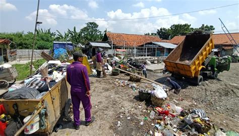 Resmi Beroperasi Tps Sampah Di Eks Pasar Hewan Curug Tegal Tampung