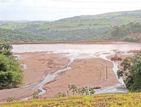 Emicon deve retirar famílias que vivem próximas de barragem