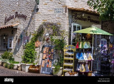 Commerce Village Medieval Du Castellet Var France Stock Photo Alamy