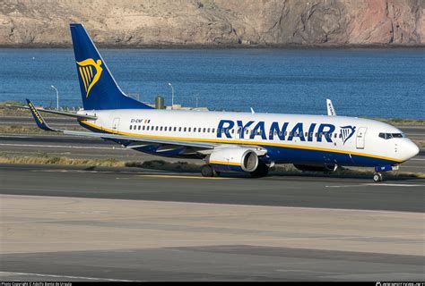 EI ENF Ryanair Boeing 737 8AS WL Photo by Adolfo Bento de Urquía ID