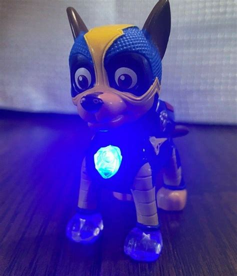 Paw Patrol Mighty Pups Light Up Badge And Feet Chase Action Figure