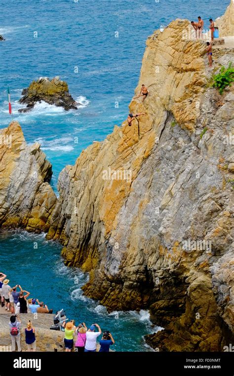 Clavadistas de La Quebrada Acapulco México Sierra Madre del Sur las