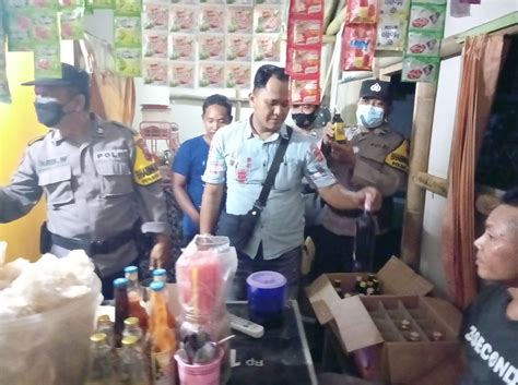 Bulan Ramadan Puluhan Botol Miras Disita Polisi