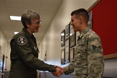 Dvids News Secaf Visits Eielson Airmen Flies With Aggressors