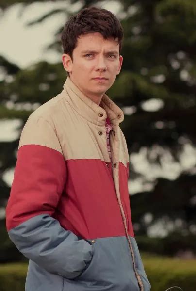 El radical cambio físico de Asa Butterfield para Hugo lejos de Otis de Sex Education VADER