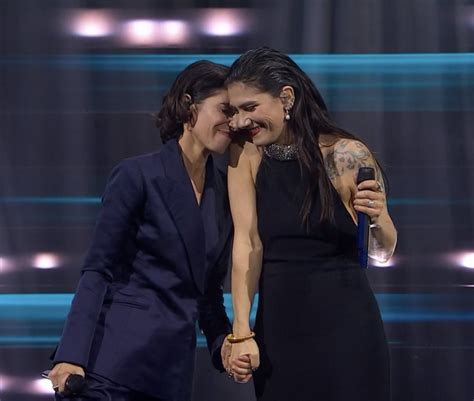 H On Twitter Serving The Corporate X Hippy Lesbian Couple Aesthetic