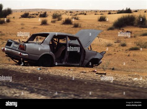 Abandoned Car in desert Dubai UAE Stock Photo - Alamy