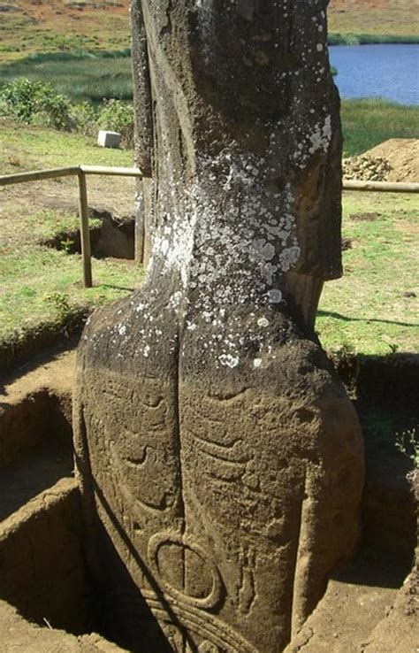 The famous Easter Island head statues actually had bodies