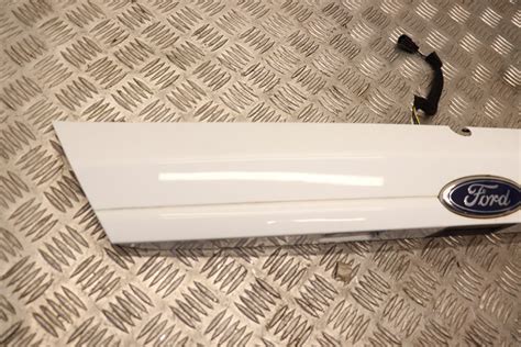 Ford Fiesta Mk7 Tailgate Badge Trim In Frozen White 2013 2017 Ve16 Gala Motors