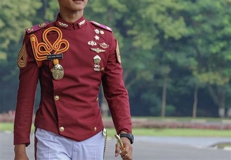 Baju Pdu Desain Gaun Pengantin Dan Kondangan