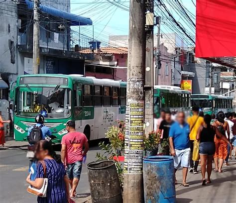 Ônibus voltam a circular na Estrada das Barreiras mas segue suspenso